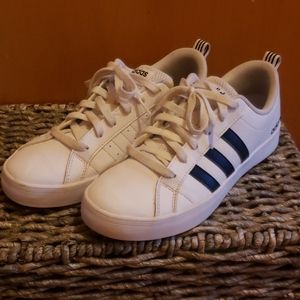 Adidas Grand Court Sneakers